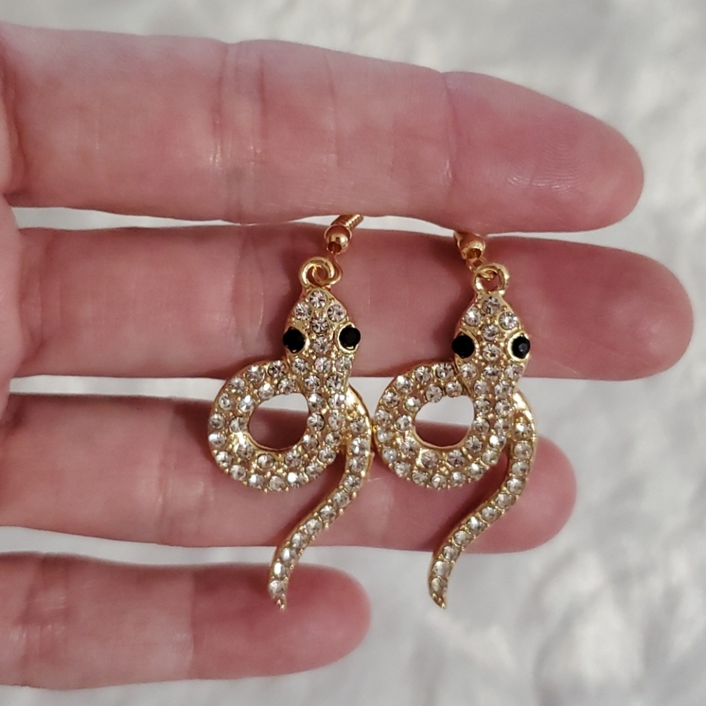 IT GIRL Goldtone rhinestone coiled snake•NIP•